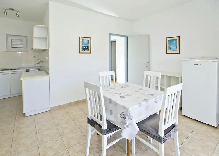 Summer Oliva Hvar * Hvar Town