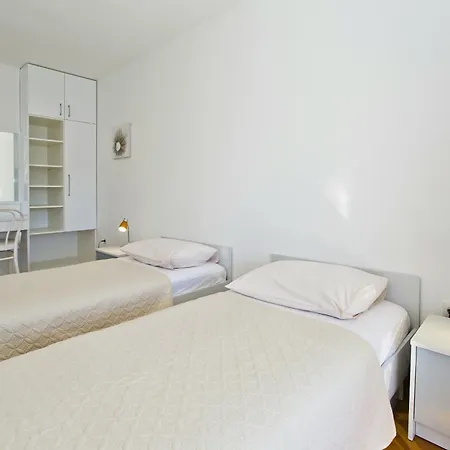 Διαμέρισμα Oliva Χβαρ